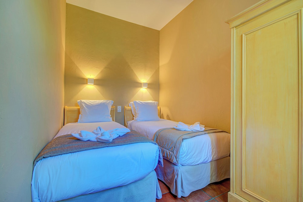 Comfort Quadruple Room, Sea View photo 3