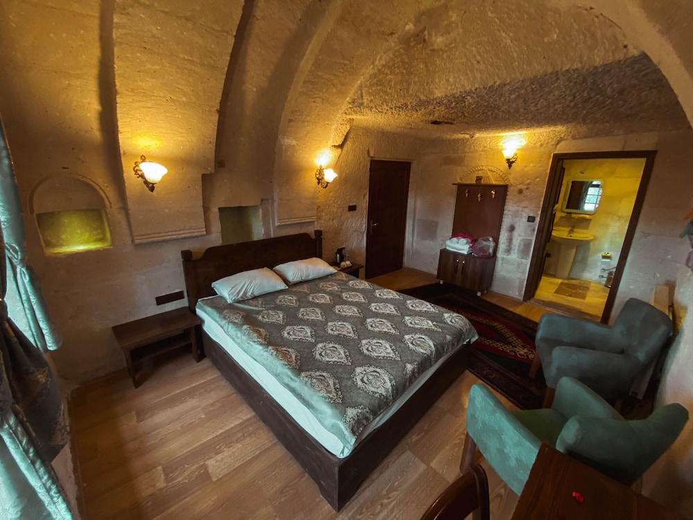 Arch Cave Room photo 1