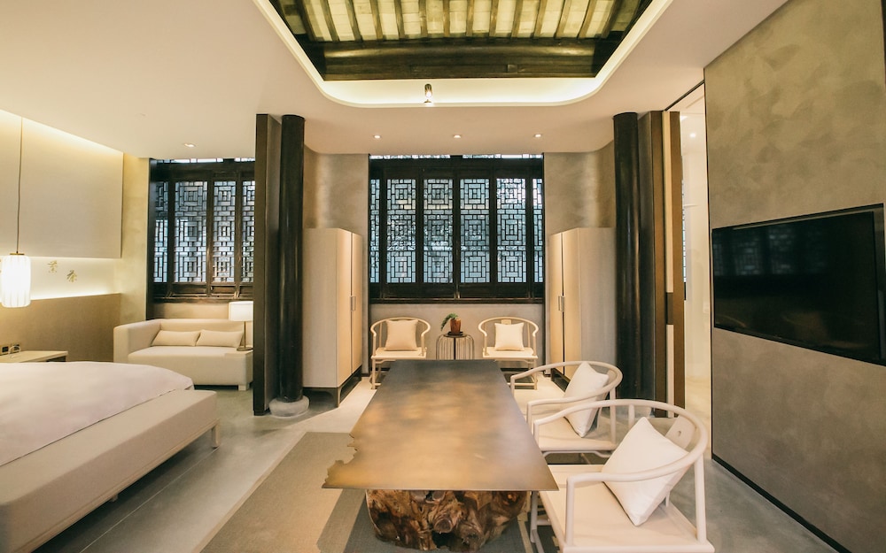 Design Room "Cha"