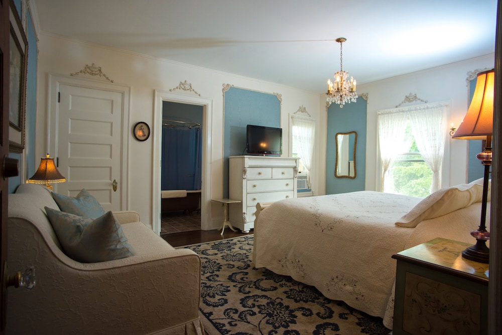 The Blue Silk Room photo 2