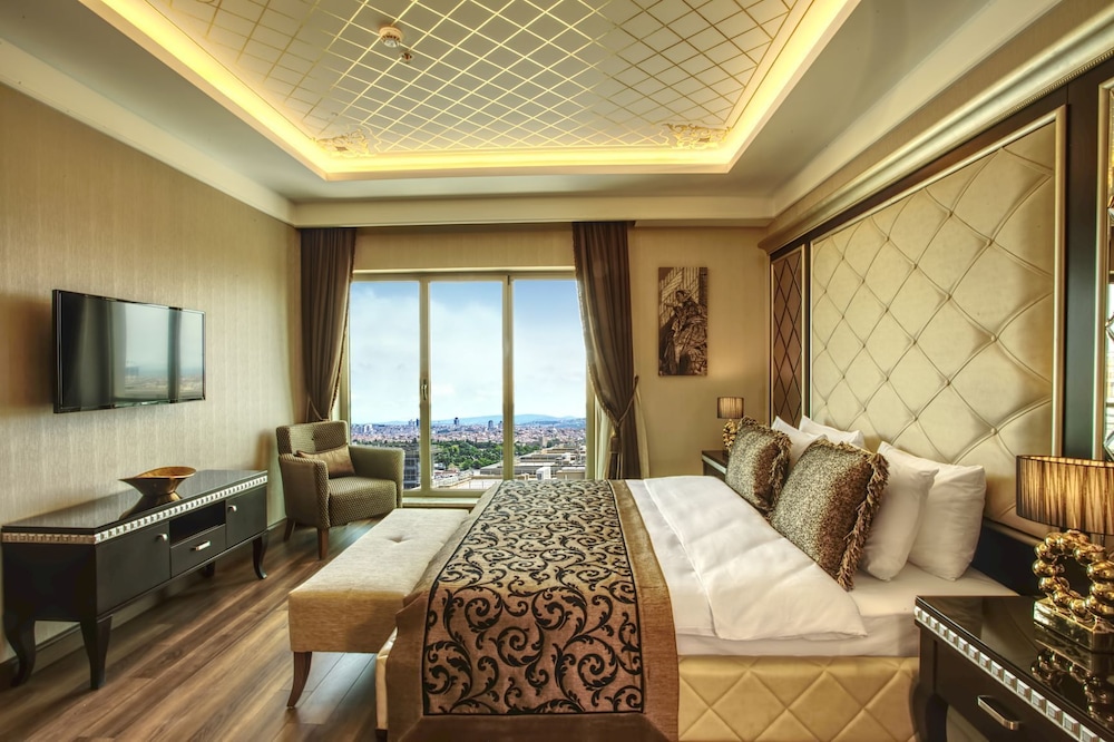 Presidential Suite photo 3