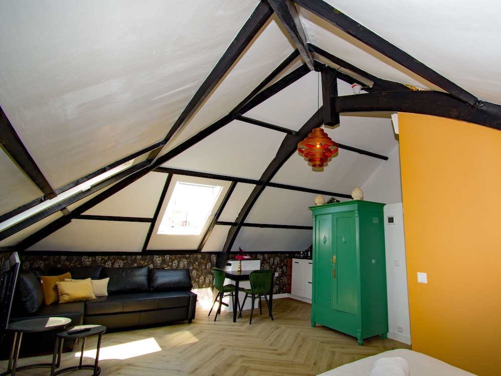 Deluxe Studio Suite, Non Smoking photo 2