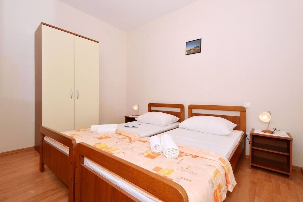 Apartment (Sima - 100m from beach - A4 (2+2))