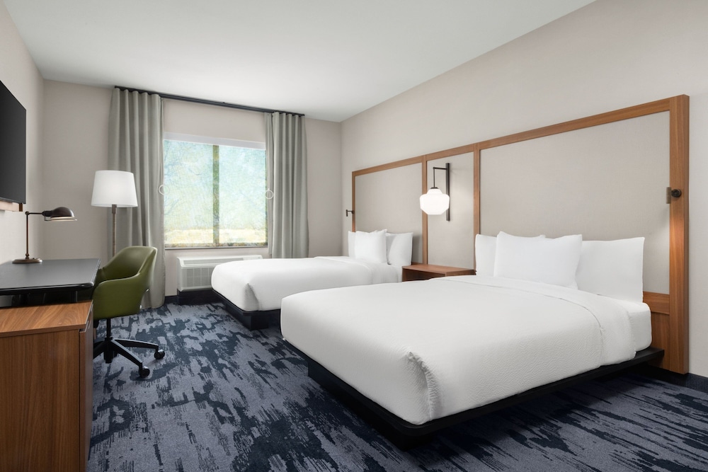 Room, 2 Queen Beds, Ocean View (Mobility Accessible, Roll-in Shower) photo 2