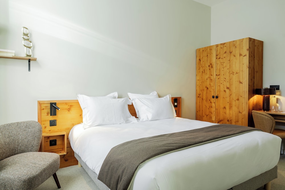 Deluxe Double Room photo 2