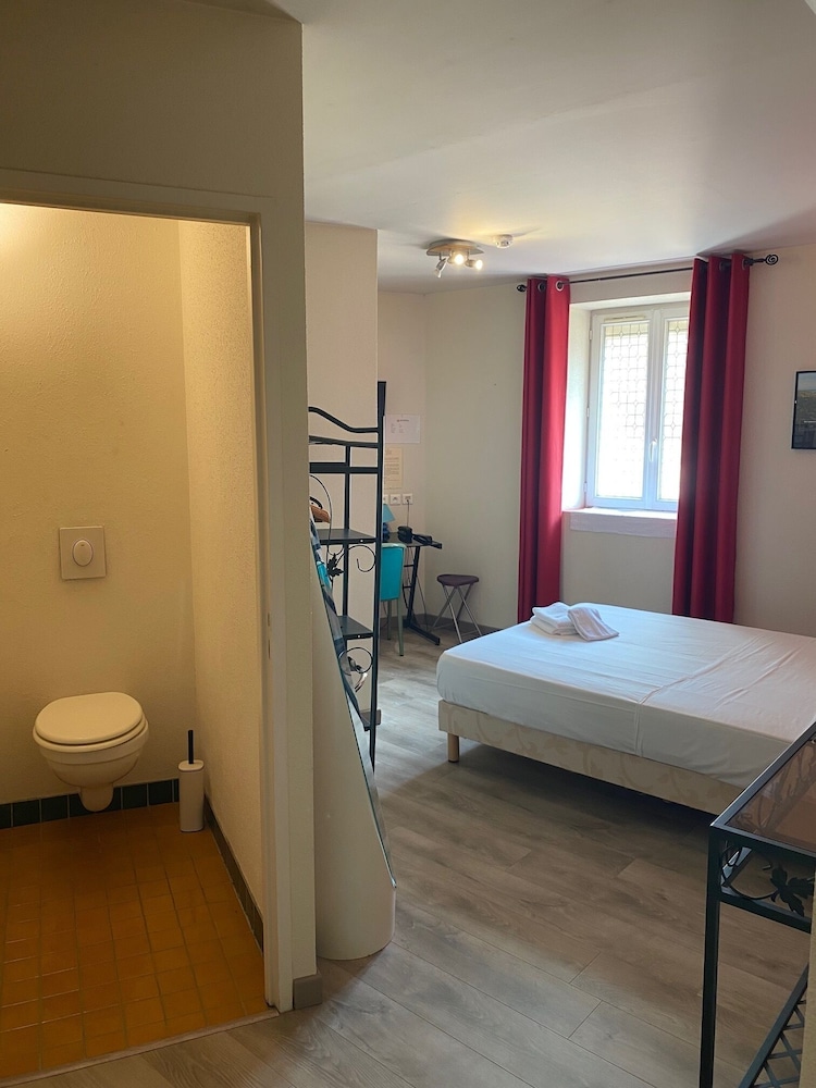 Classic Double or Twin Room, Ensuite