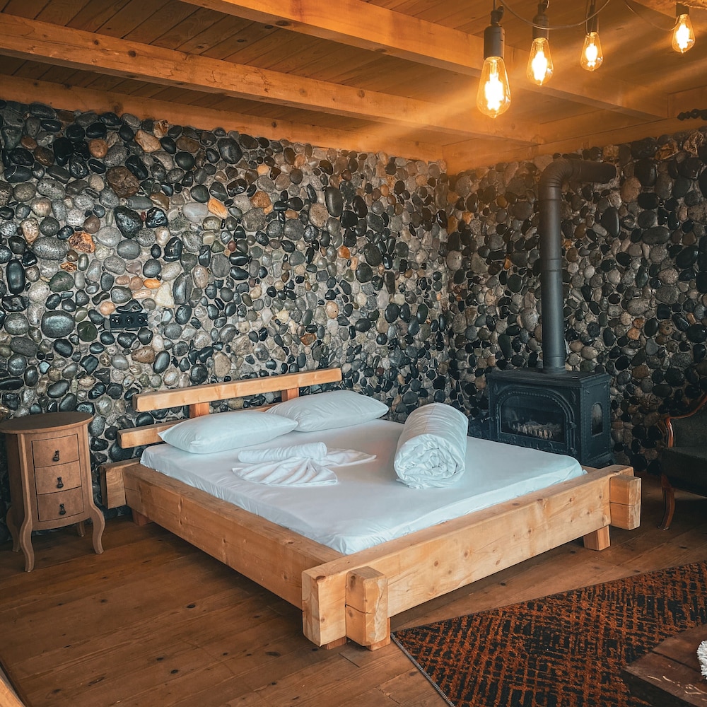 Romantic Tree House photo 1