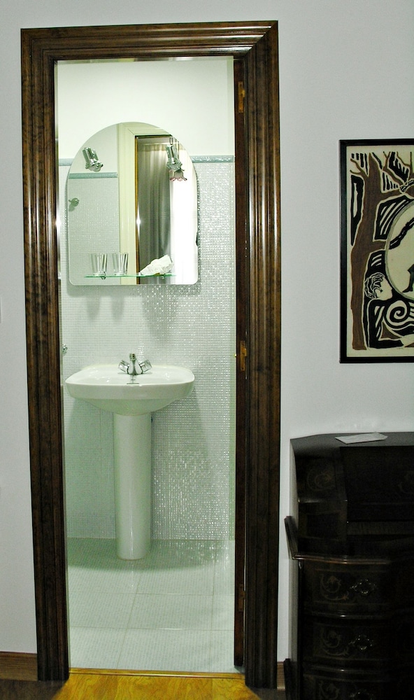 Standard Double Room Single Use (B4) photo 2