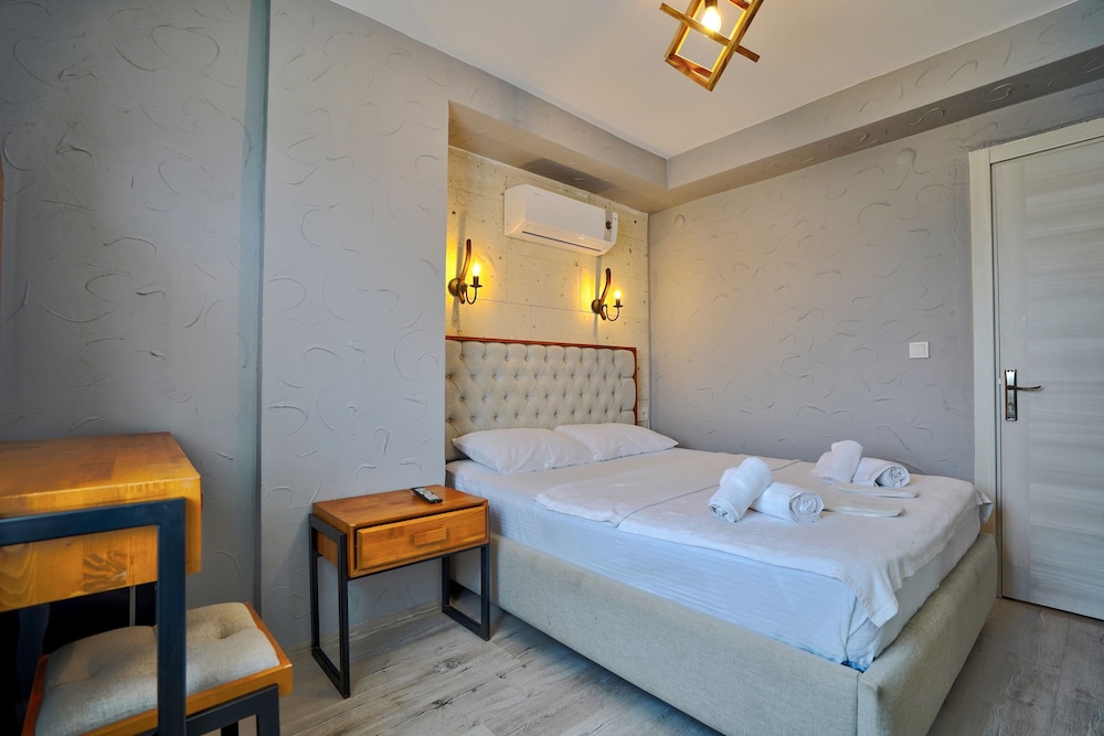 Standard Room - Photo 9