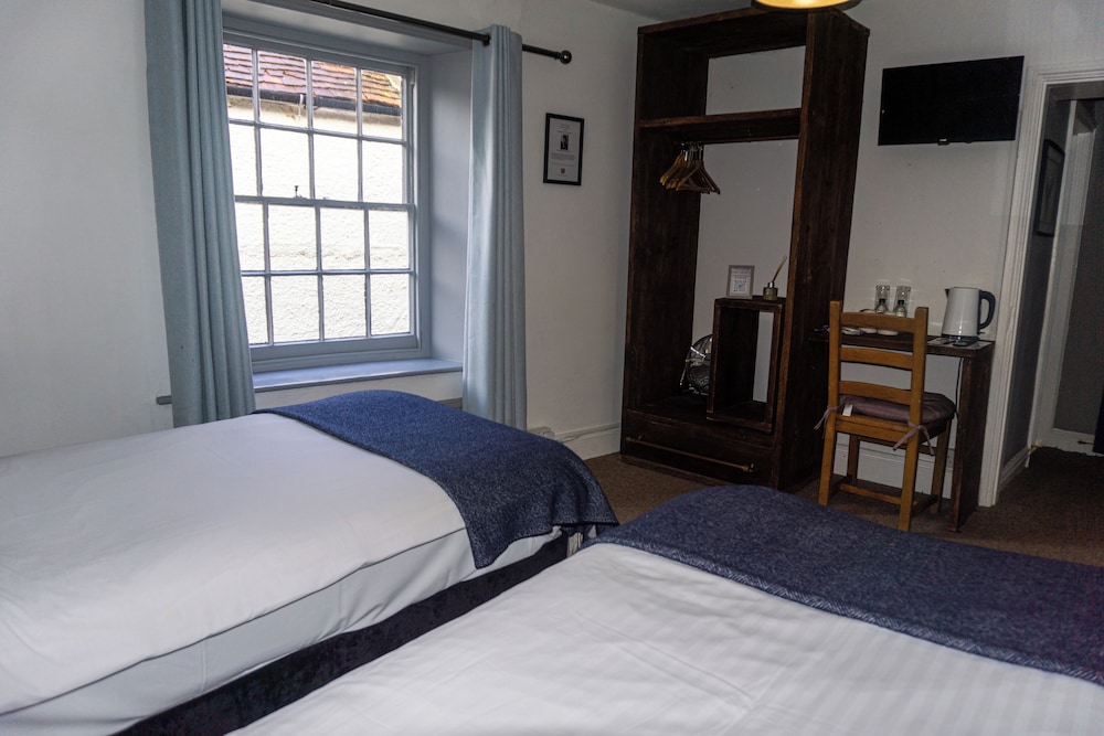Classic Twin Room, 2 Twin Beds, Non Smoking - Photo 7