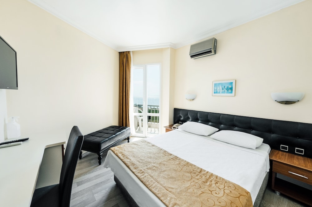 Standard Room - Photo 1