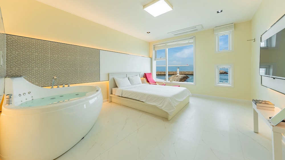 Basic Room, 1 Bedroom (Room 201(Spa)) photo 2