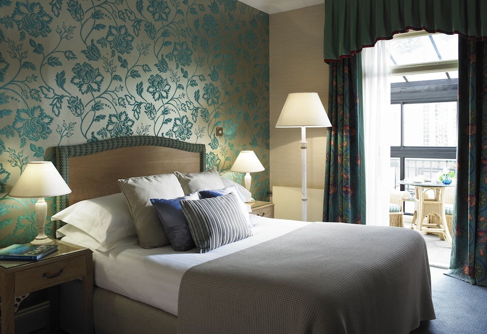 Premier Double or Twin Room photo 3
