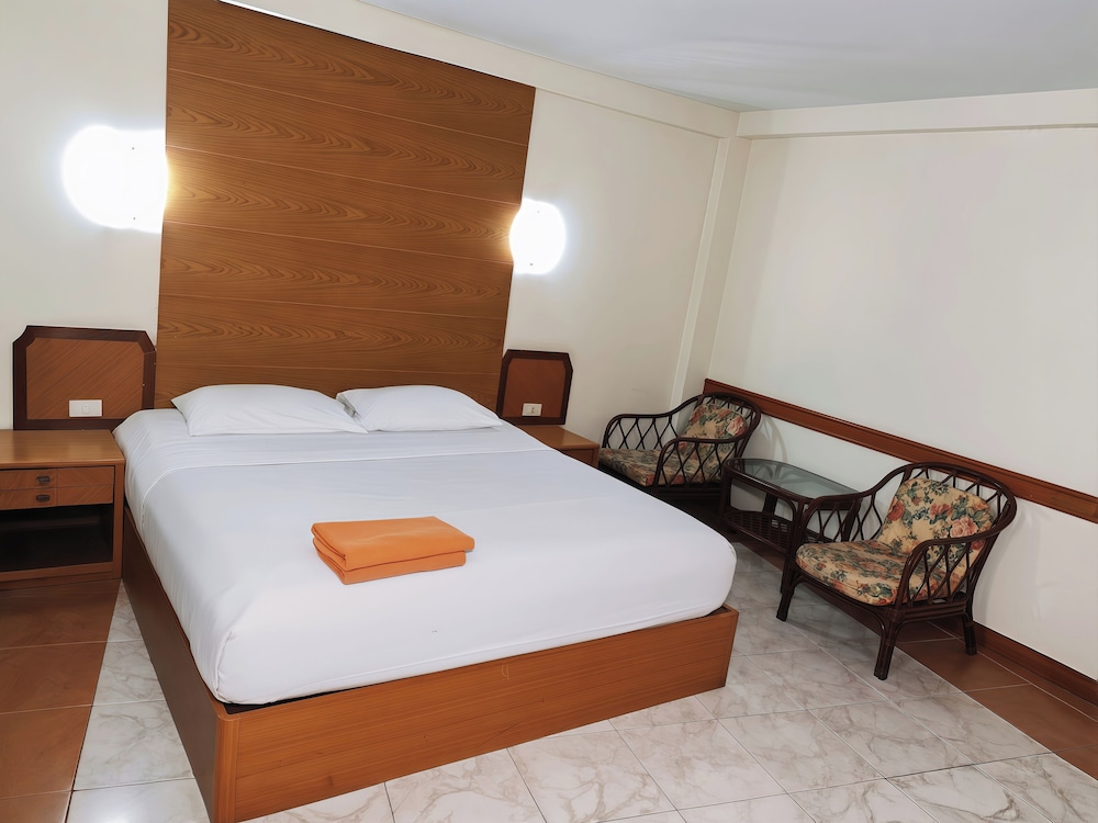 Deluxe Room, 1 King Bed