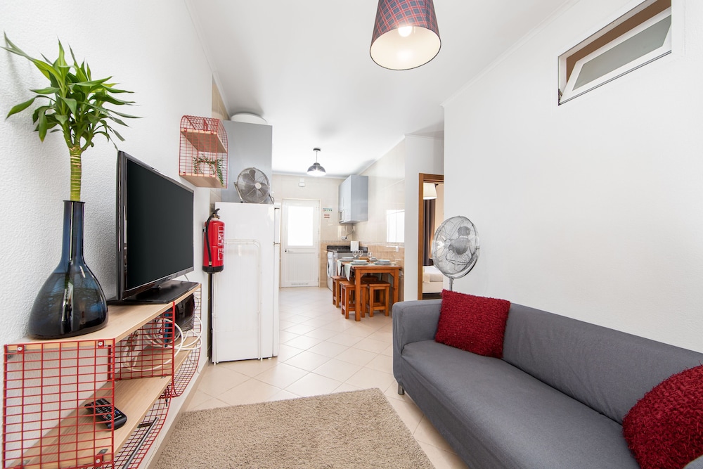 Basic Apartment