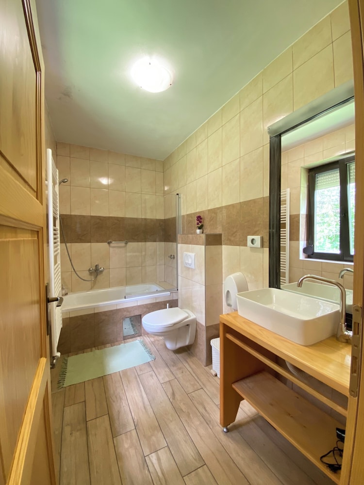 Triple Room - Photo 8