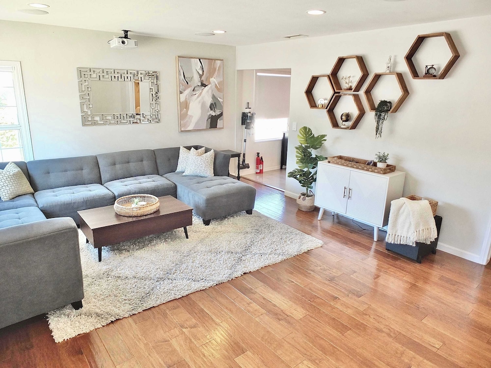 House, Multiple Beds, Patio, Garden View (Bellflower Breeze)