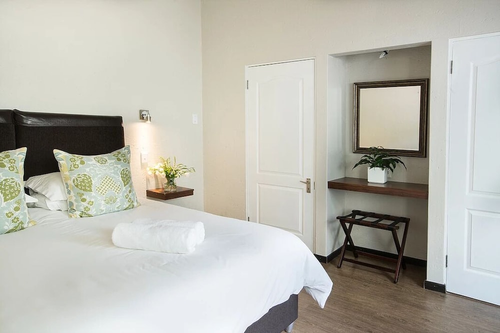 Economy Double Room photo 1