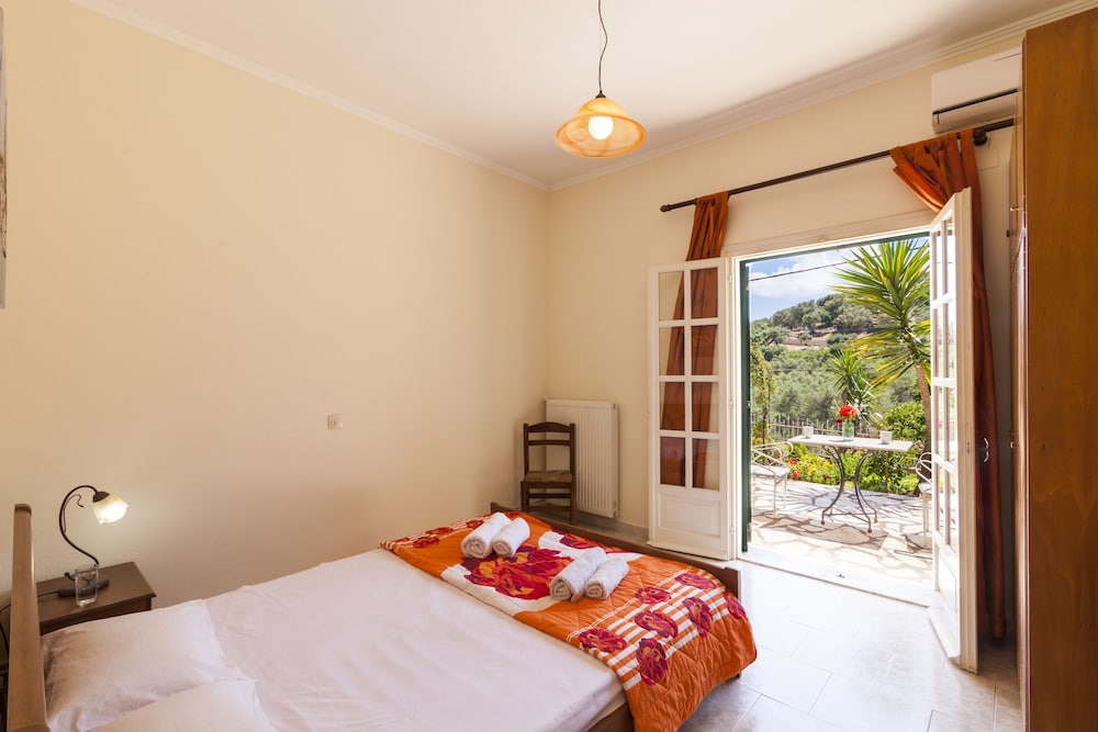 House, 2 Bedrooms