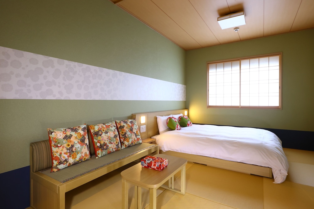 Standard Queen Room, Non Smoking - Photo 1