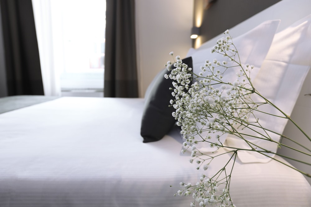 Executive Double Room, 1 King Bed, Private Bathroom, City View