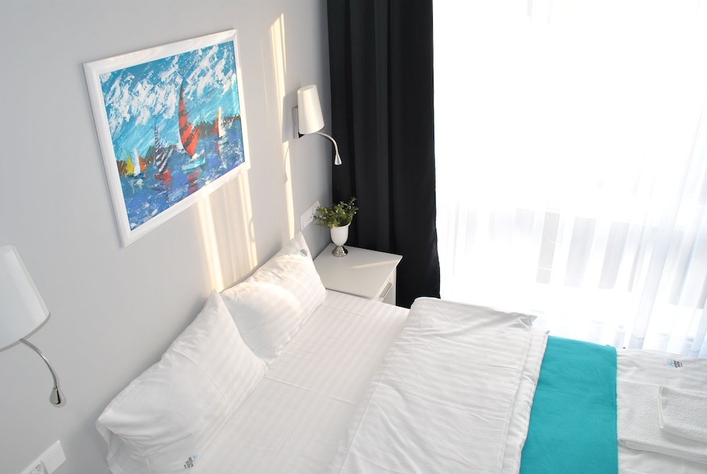 Standard Double Room (With Shower) photo 3