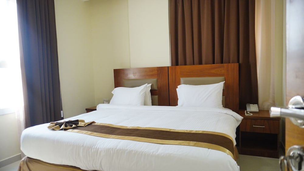 Executive Suite, Multiple Beds