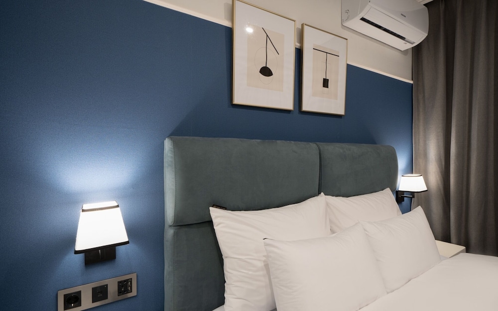 Room (Premium-Starbucks Coffee PKG (Netflix) - Photo 14