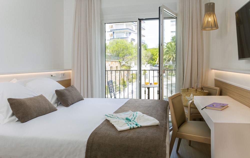 Habitación Doble Estándar, Vista Jardín (Renovada)