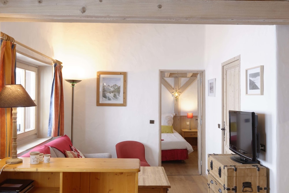 Apartment (La Pointe Percee) photo 3