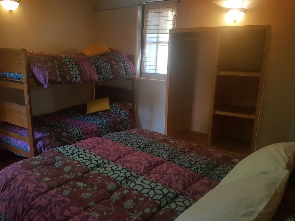 Standard Quadruple Room, Multiple Beds, Private Bathroom photo 2