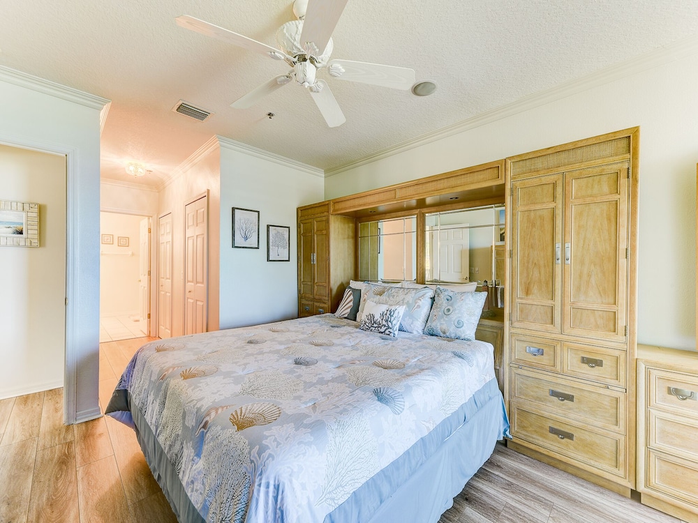 Condo (3 Bedrooms) photo 1
