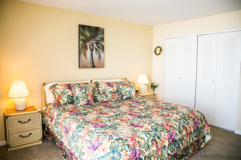 Condo, 2 Bedrooms photo 3