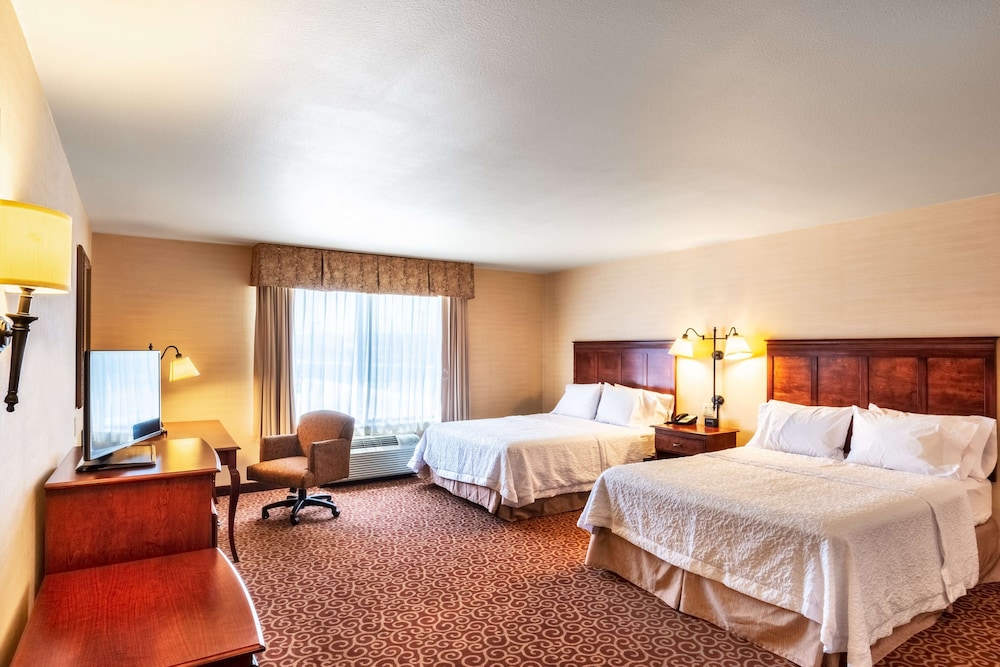Room, 2 Queen Beds, Accessible, Non Smoking