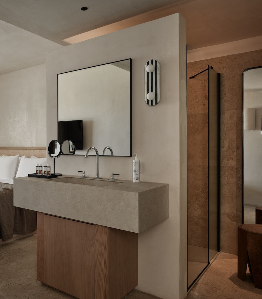 Standard Bungalow - Photo 2