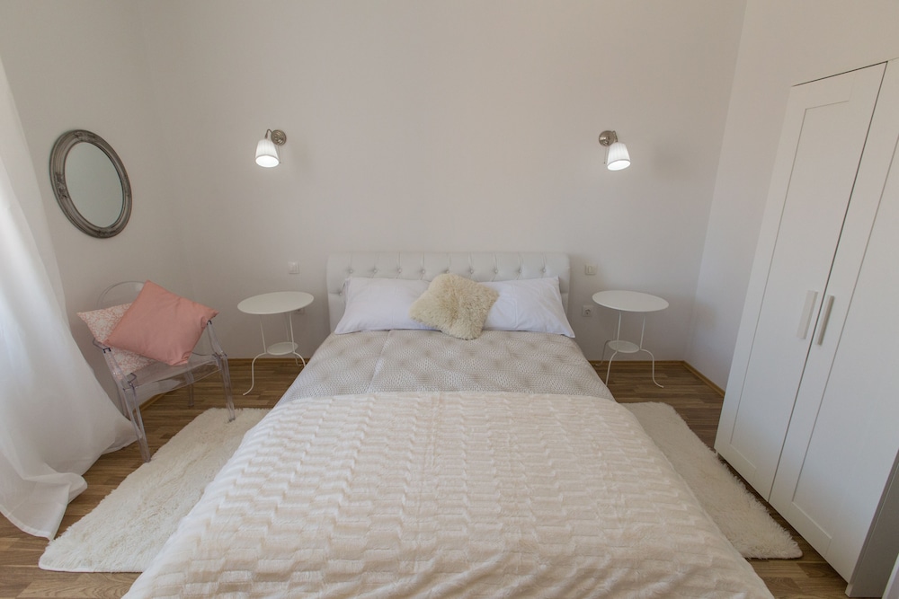 Exclusive Apartment (5) photo 3