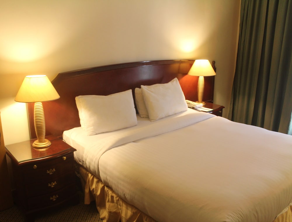 Room, Connecting Rooms