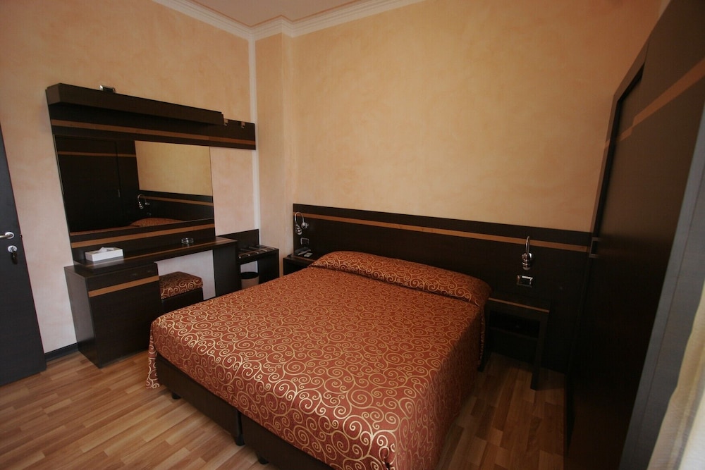 Superior Double or Twin Room photo 2