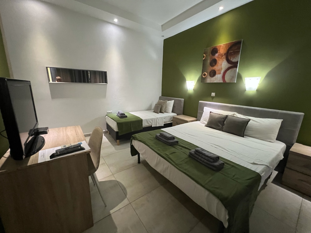 Comfort Triple Room