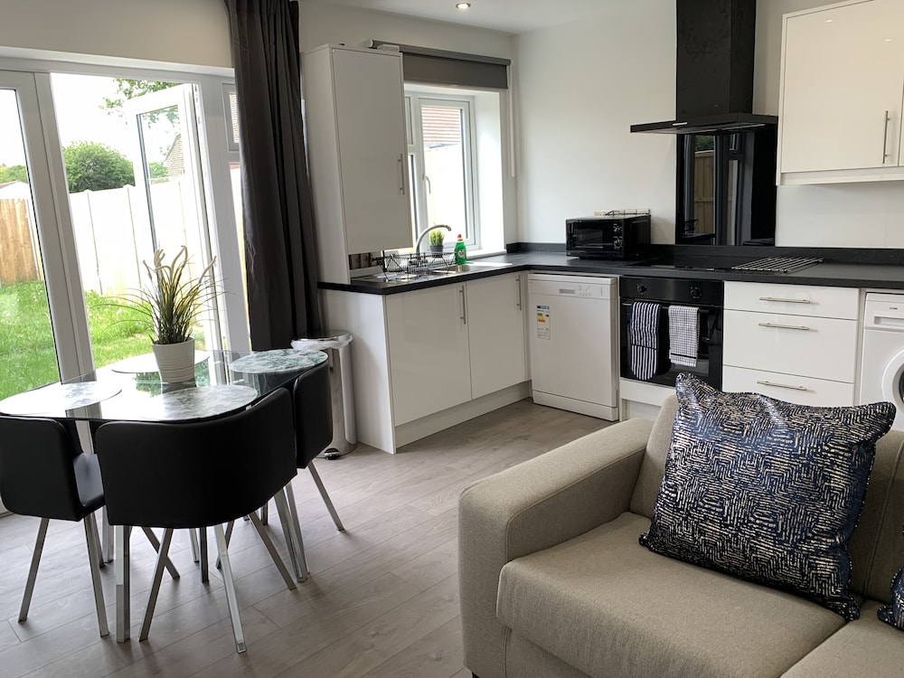 Deluxe Apartment, 1 King Bed with Sofa bed, Garden View (APT 2) photo 1