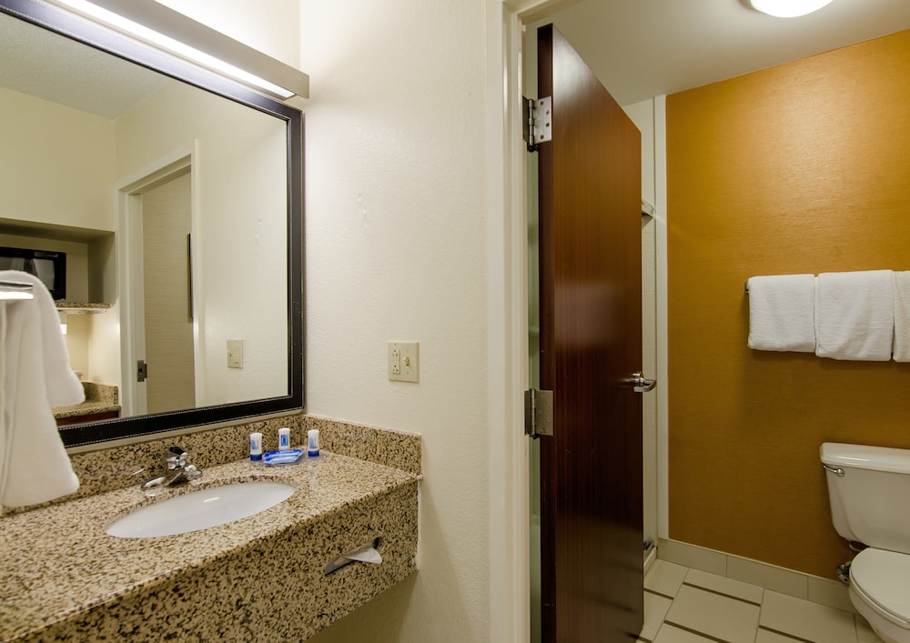 Studio, Multiple Beds, Corner - Photo 4