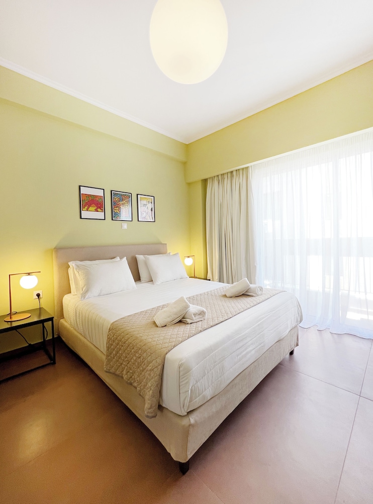 1 Bedroom Apartment (3B) City View