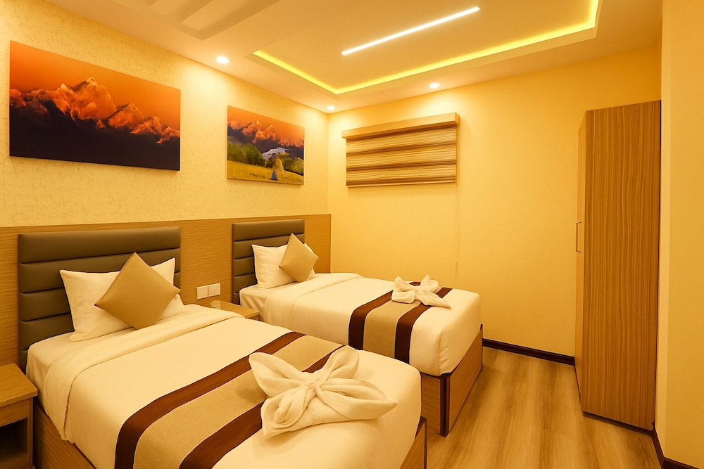 Deluxe Twins Room [10% discount in Rooftop Restaurant with Mountain and City View]
