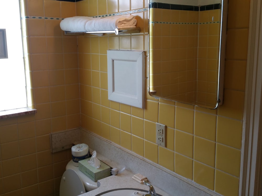 Basic Room, Non Smoking photo 2