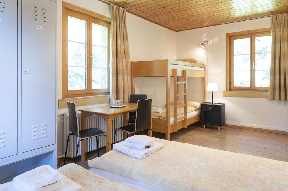 Four-Bed Room with Shared Bathroom photo 1