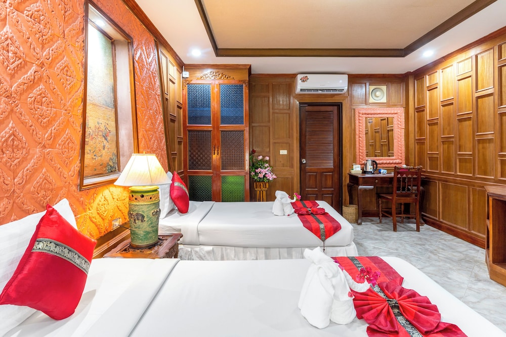 Villa Twin Room with Pool View photo 3