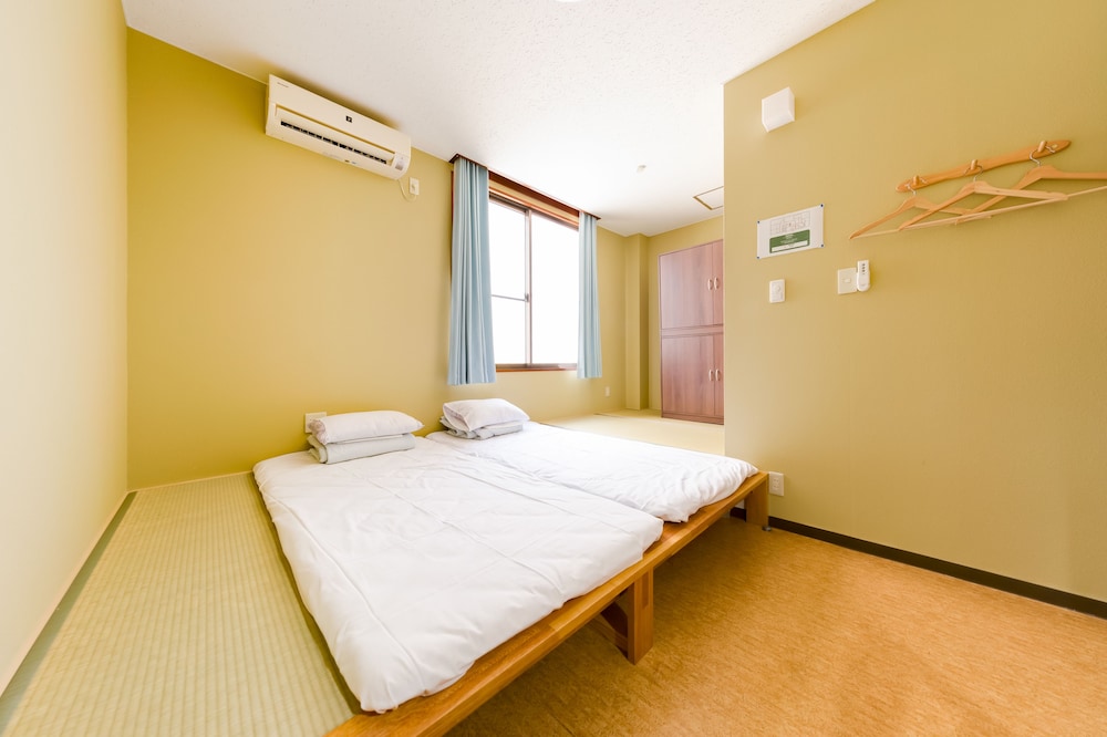 Standard Japanese Style Room photo 1