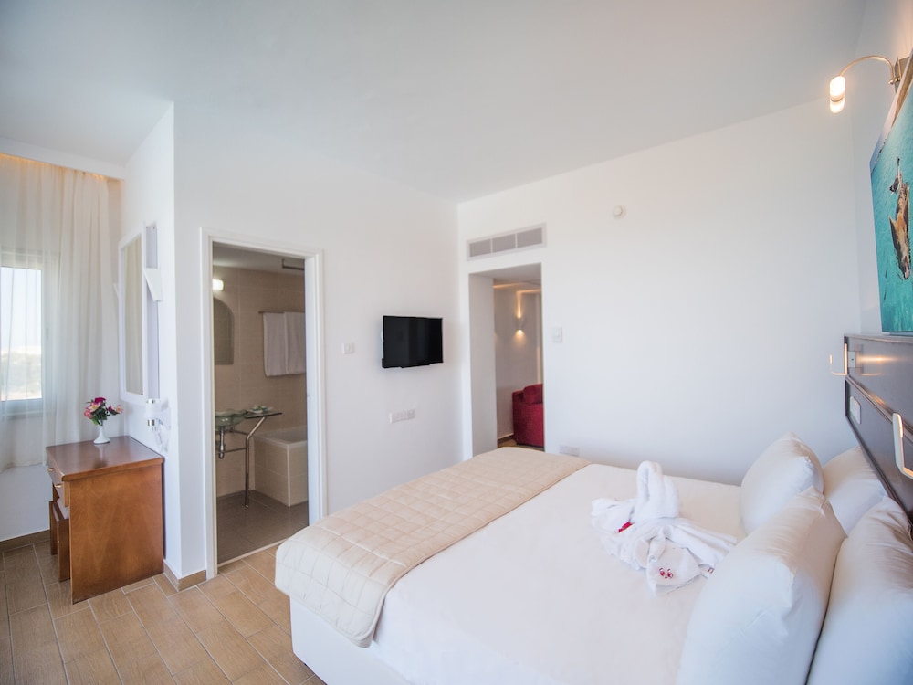 Suite, Sea View - Photo 3