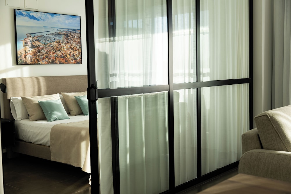 Suite, 2 Habitaciones, Vista a la Piscina