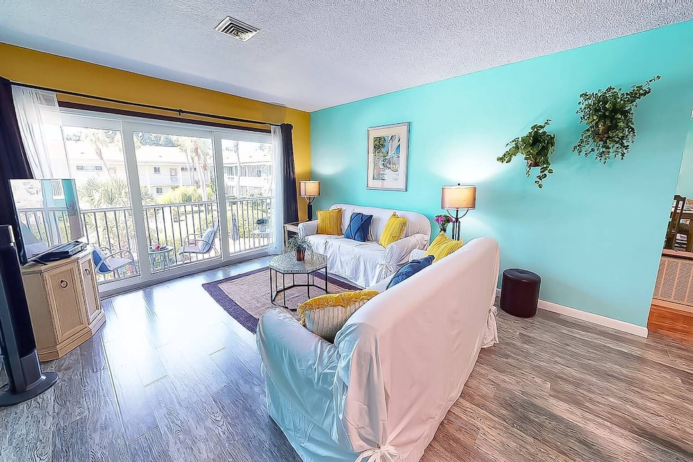 Condo (Kingston Arms On Lido Key, 1BR)